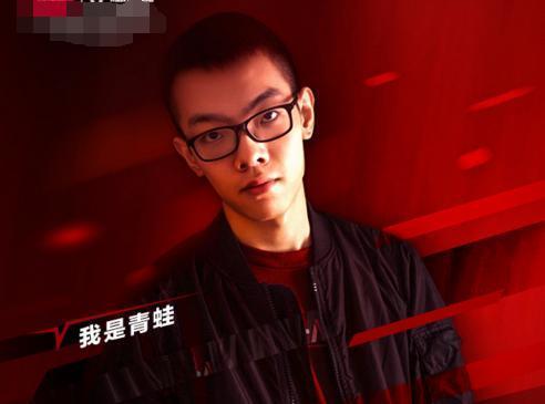英雄联盟玩家如何应对游戏中遇到的外挂问题？观摩虎牙主播青蛙的启示