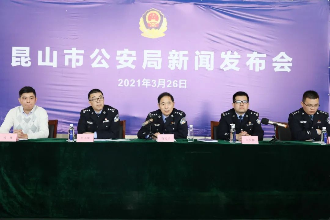 开挂版游戏大全_免费游戏挂机软件_游戏外挂